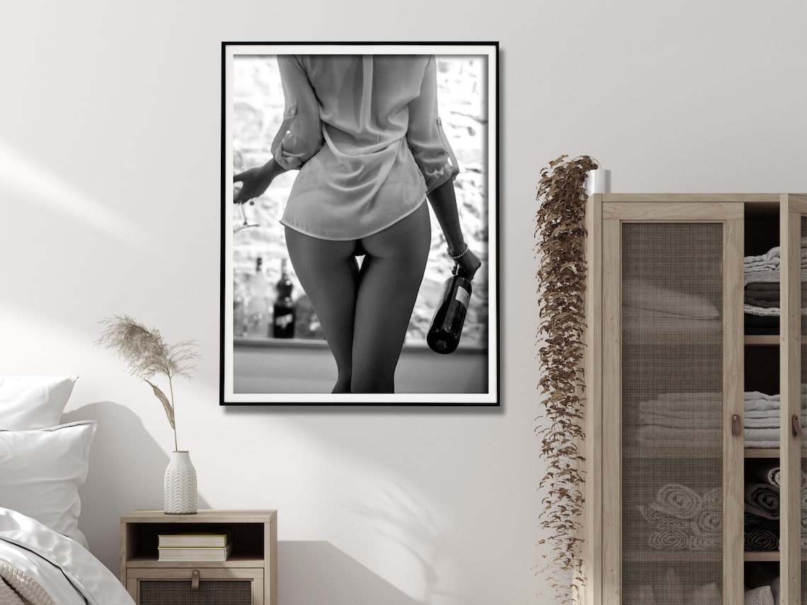 Wall Art 30cmx40cm Woman Drinking Wine , Black and White, Black Frame Canvas