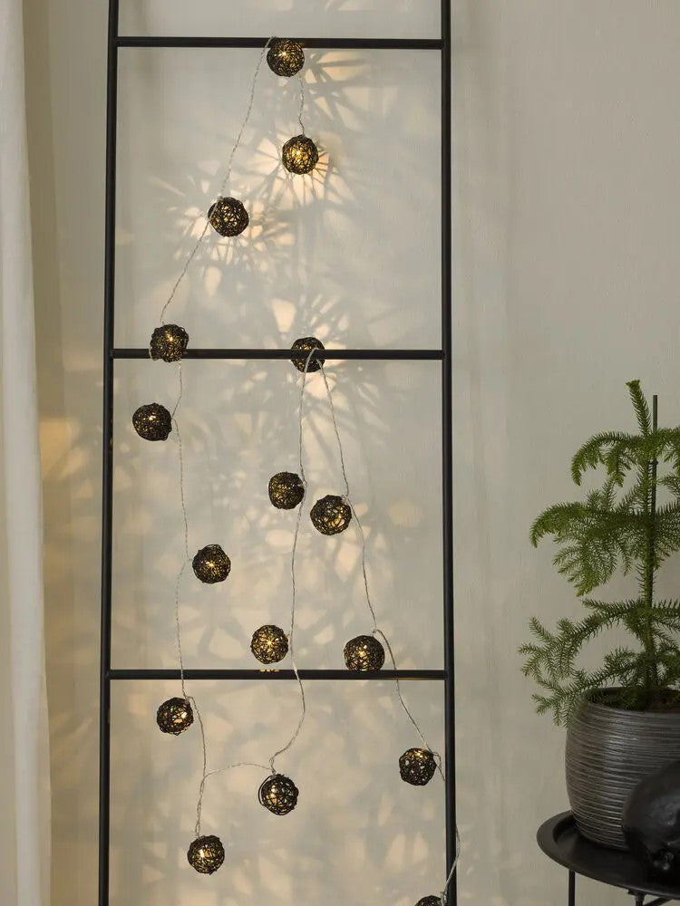 1 Set of Black 5cm Rattan Cane 20 Ball Battery Powered 3m String Lights Christmas Gift Home Wedding Party Bedroom Decoration Table Centrepiece