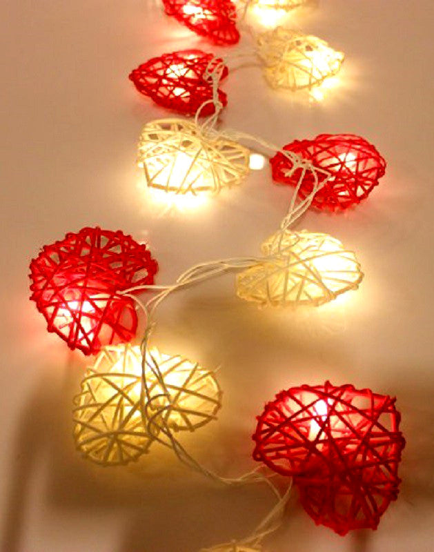20 Red and White 3D Hollowed Rattan Heart-Shaped 3M String Fairy Lights, Battery (AA) Indoor & Outdoor Decorations Wedding Valentines Romantic Room Table Lighting