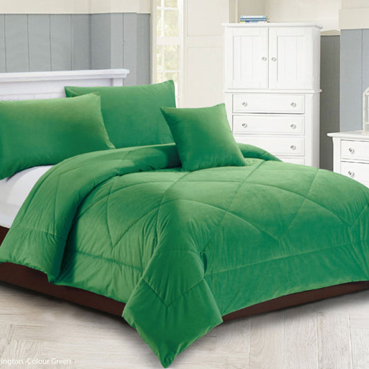 Georges Fine Linens Carrington Quilt / Comforter Set Green King