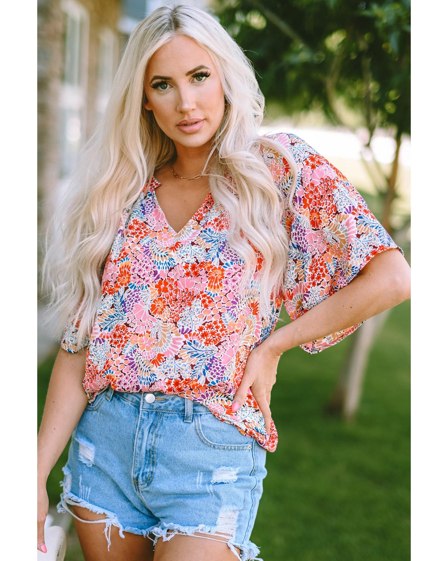 Azura Exchange Gorgeous Floral V-Neck Blouse - 2XL