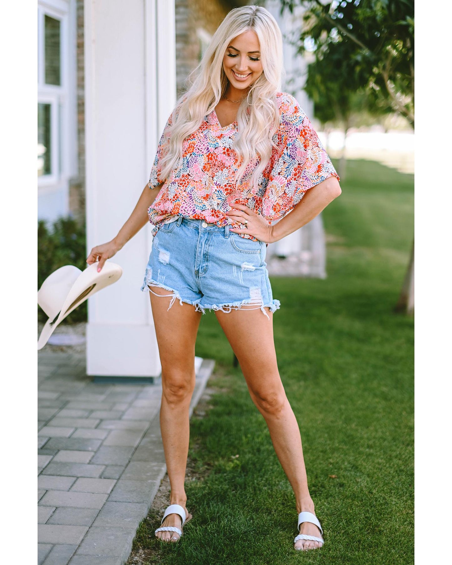 Azura Exchange Gorgeous Floral V-Neck Blouse - 2XL