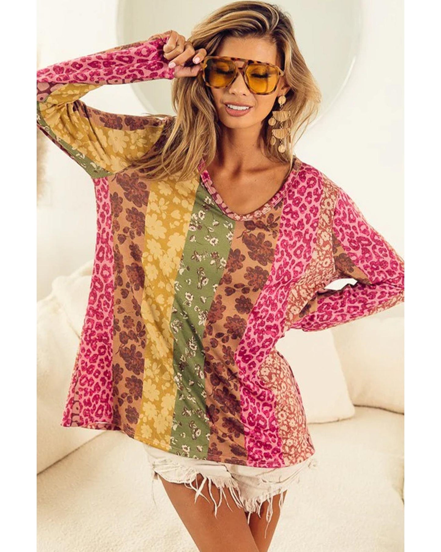 Azura Exchange Floral Leopard Mixed Print V Neck Long Sleeve Tee - M