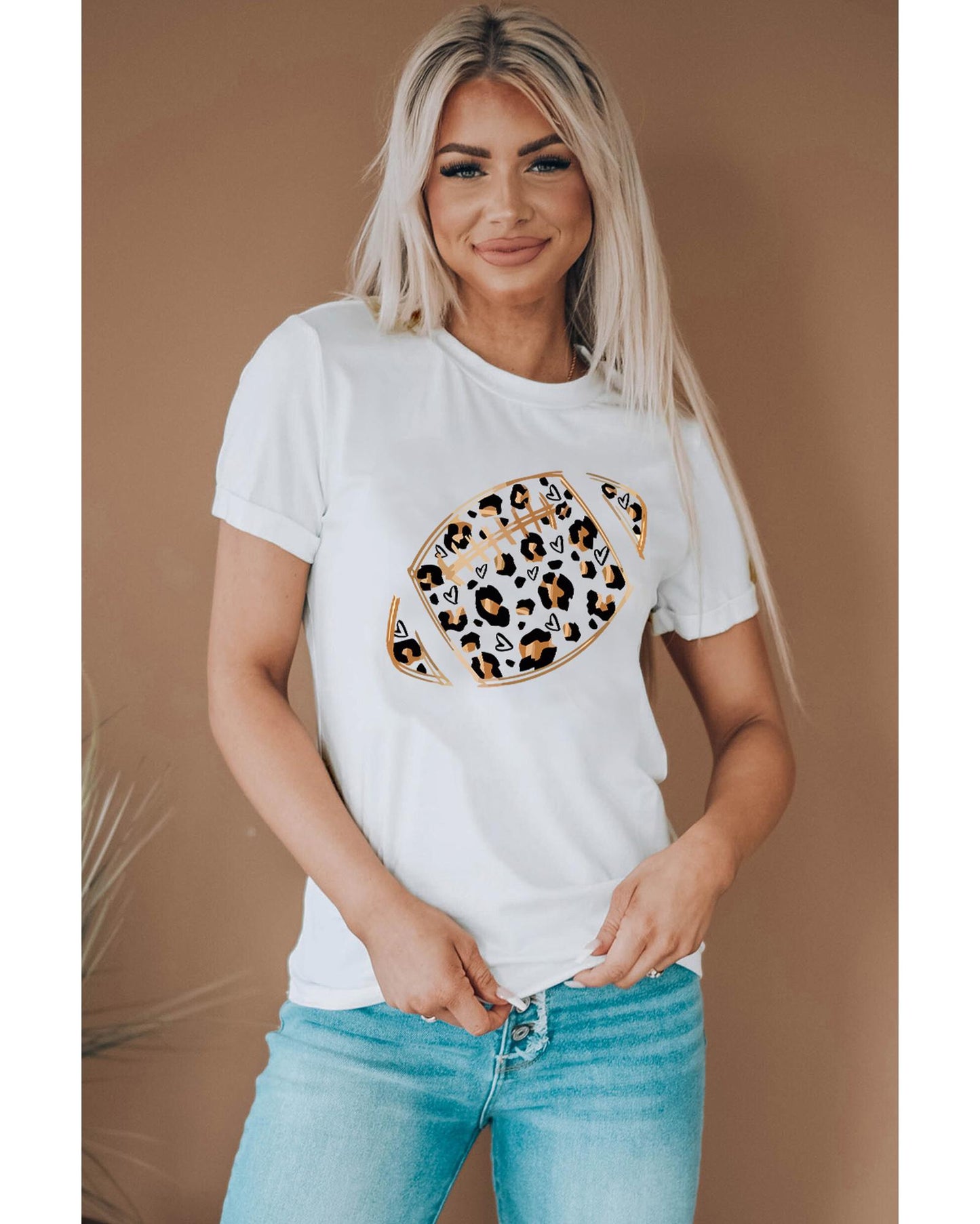 Azura Exchange Leopard Heart Shape Rugby Print T-Shirt - M