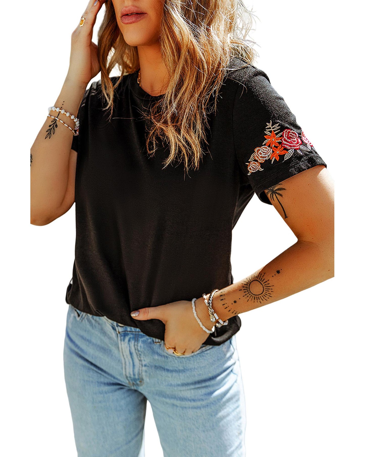 Azura Exchange Embroidered Short Sleeve T-Shirt with Floral Detail - M