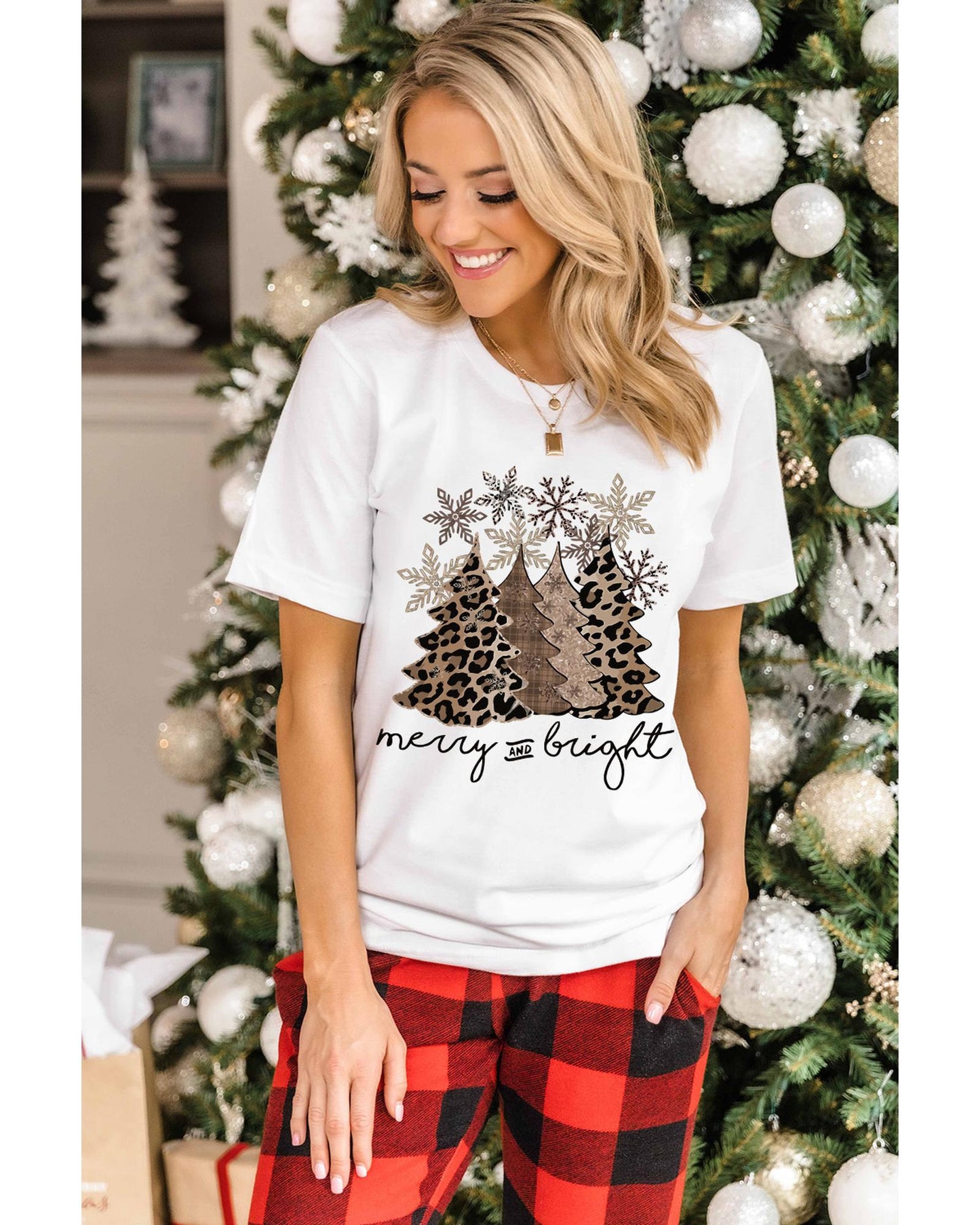 Azura Exchange Leopard Christmas Tree Graphic Print T-Shirt - 2XL