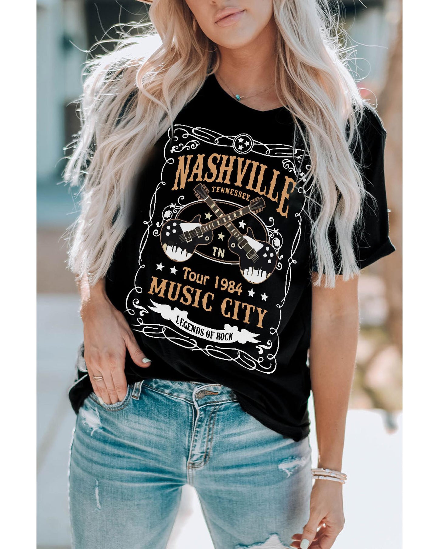 Azura Exchange NASHVILLE Letter Guitar Print Tee - M