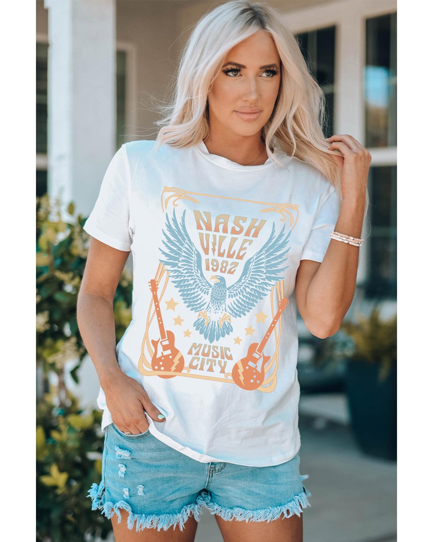 Azura Exchange Nashville 1982 Eagle Graphic Print T-Shirt - M