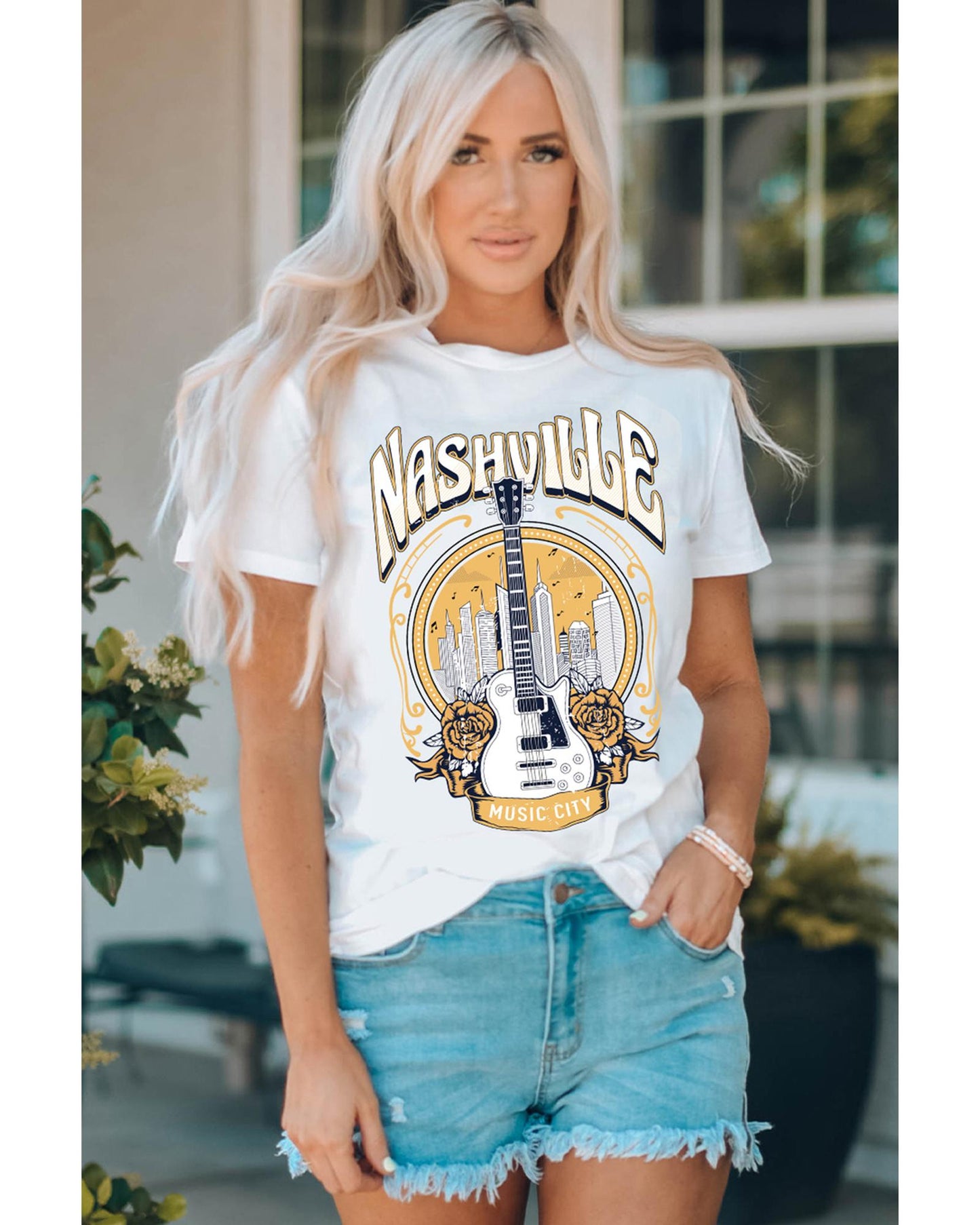 Azura Exchange Nashville Guitar Floral Print T-Shirt - M