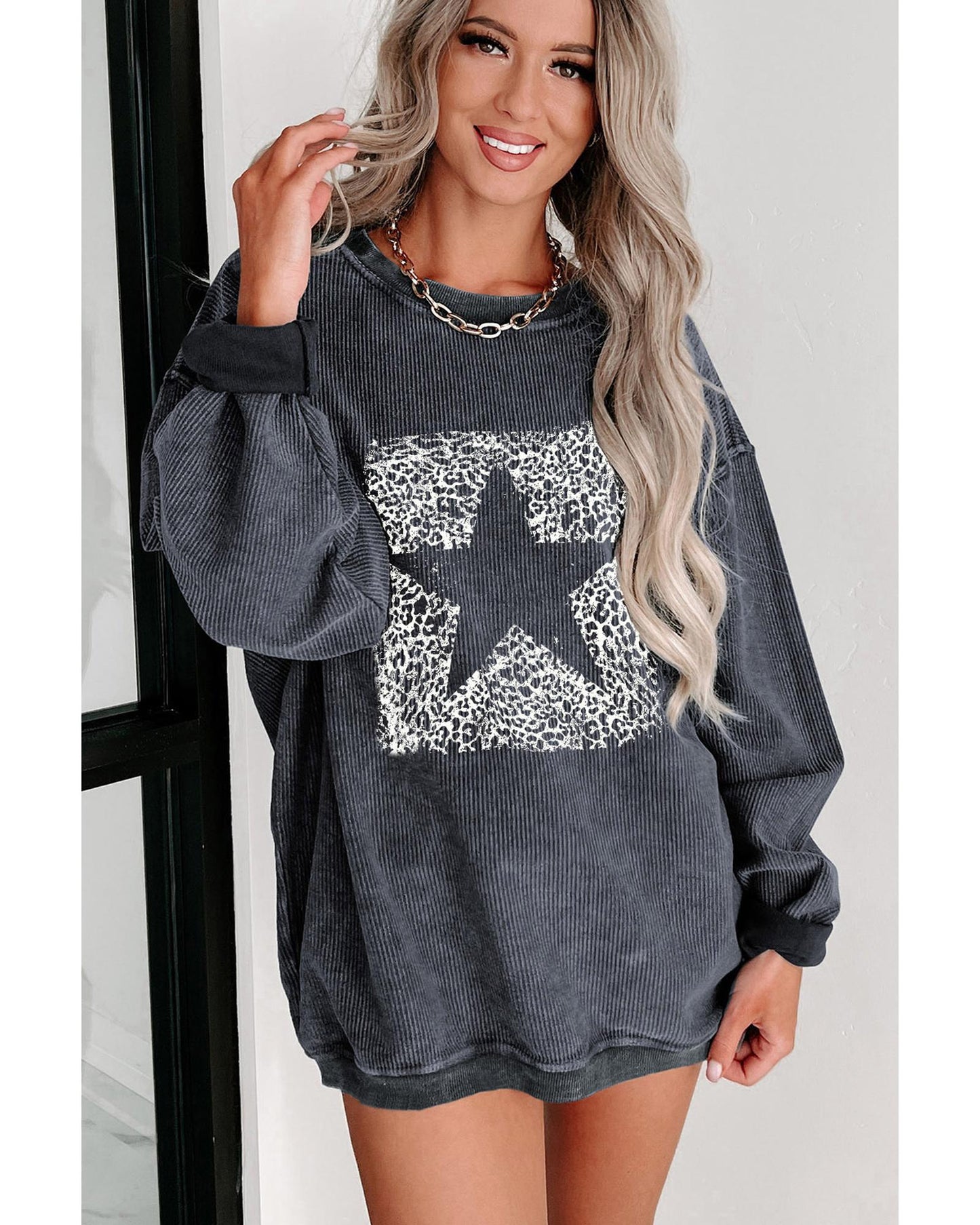 Azura Exchange Leopard Star Graphic Corded Sweatshirt - S