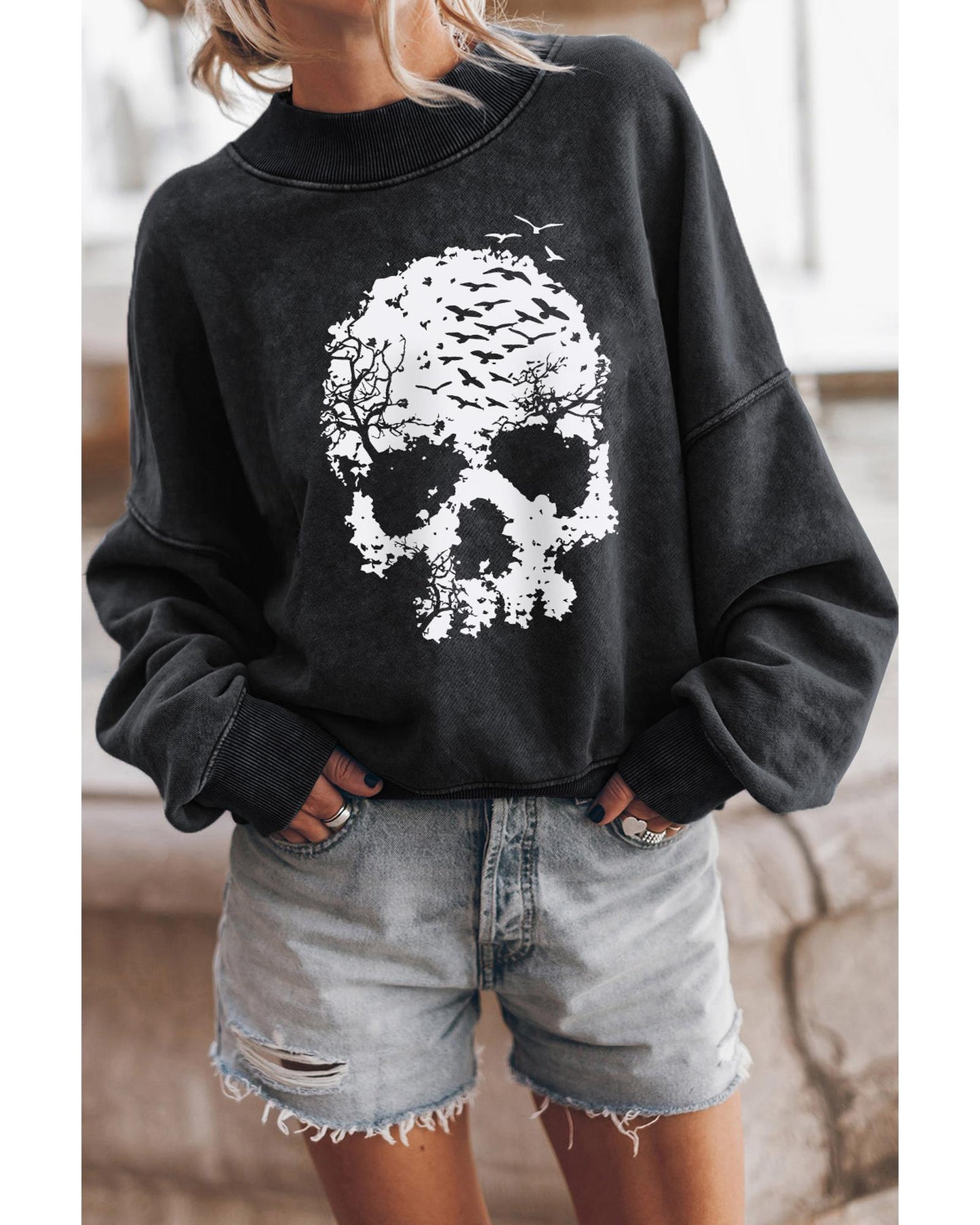 Azura Exchange Scenery Skull Halloween Graphic Sweatshirt - S