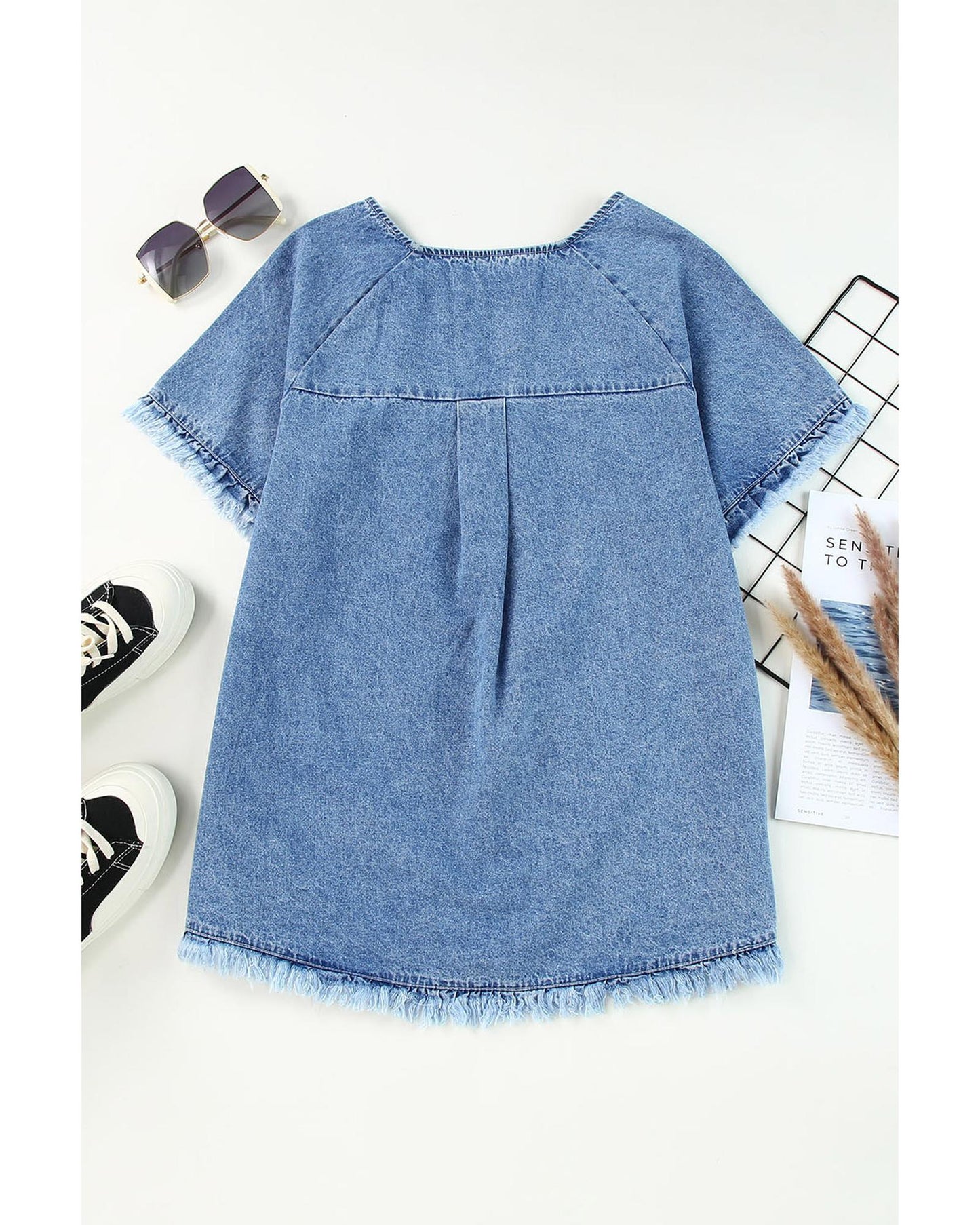 Azura Exchange Raw Edge Denim Top - M