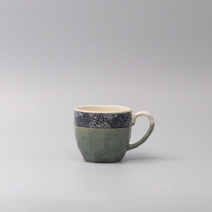 Mug in a Gift Box 260ml Green with Patchwork Band Design