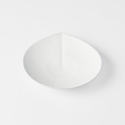 Plate 17.5cm Snow Leaf Glaze
