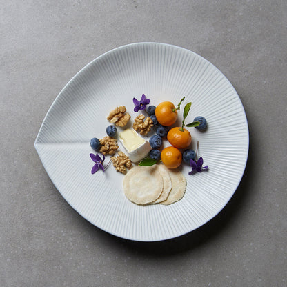 Dinner Plate 25.5cm Snow Leaf Glaze