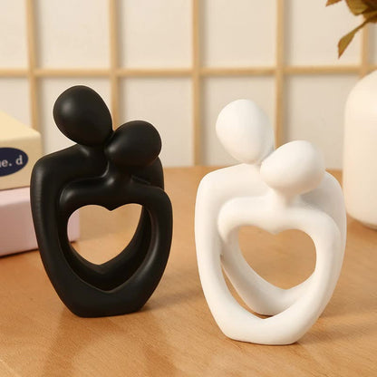 Black Romantic Couple Figurine with Heart Design - Modern Minimalist Decorative Statue