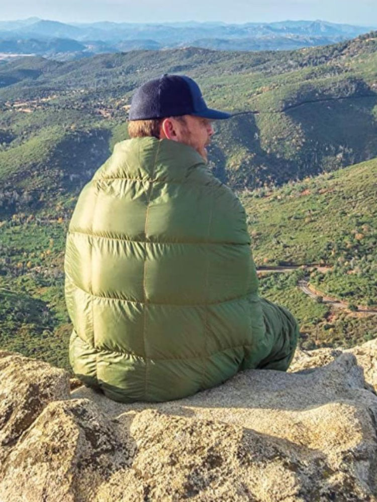 Grey Compact Lightweight Quilted Blanket - Soft, Warm, and Portable for Outdoor Adventures