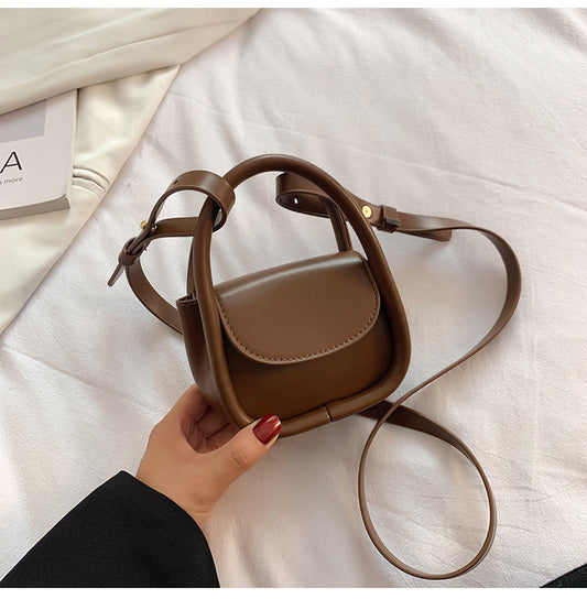 Brown Compact Crossbody Leather Handbag - Chic and Stylish for Everyday Use